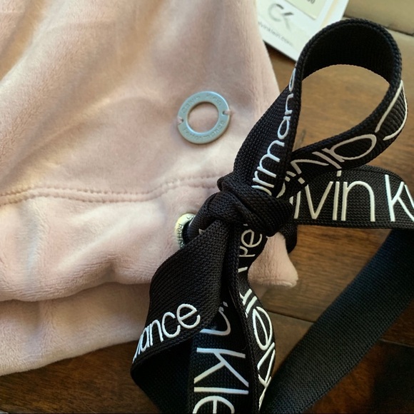 Calvin Klein Velour‎ Sweater Plus Size - Picture 6 of 7